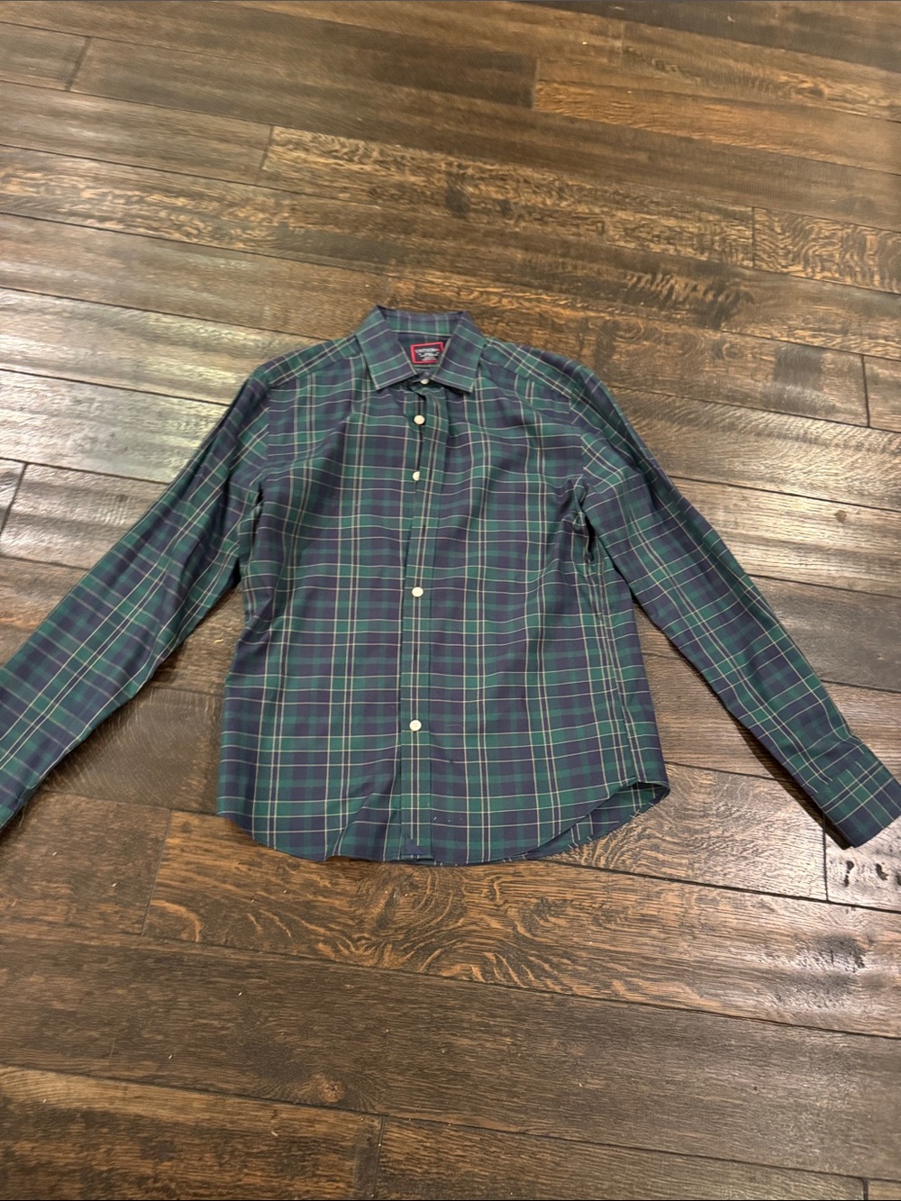 Like new UNTUCKit men’s plaid button-down shirt, size small slim